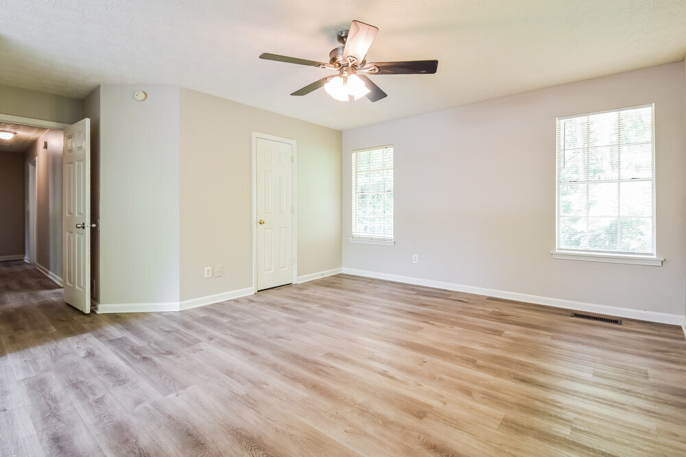 Building Photo - 5543 Dorsett Shoals Rd