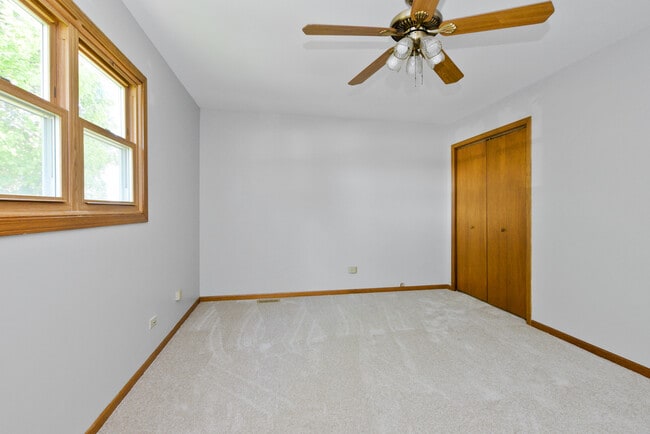 Building Photo - 7745 Woodstock Dr