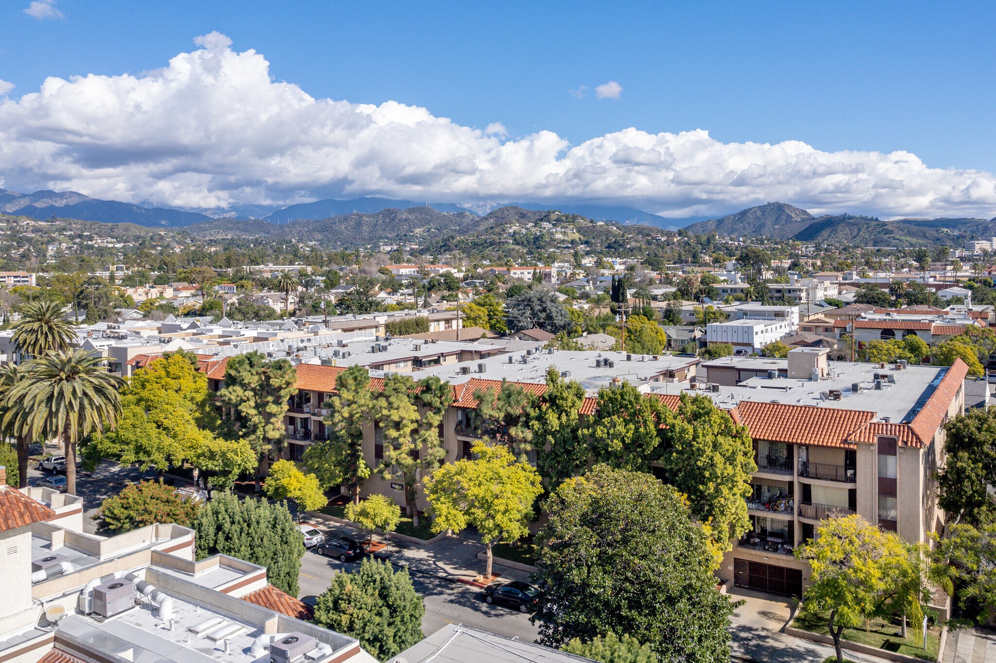 Building Photo - 310 N Jackson St