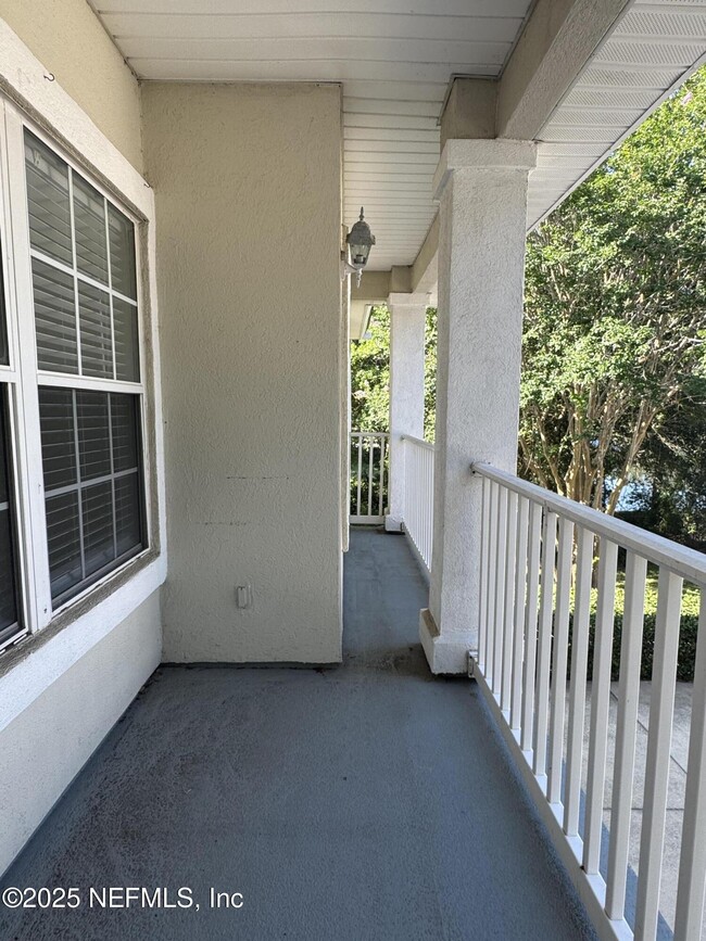 Building Photo - 12423 Forest Lake Cir W