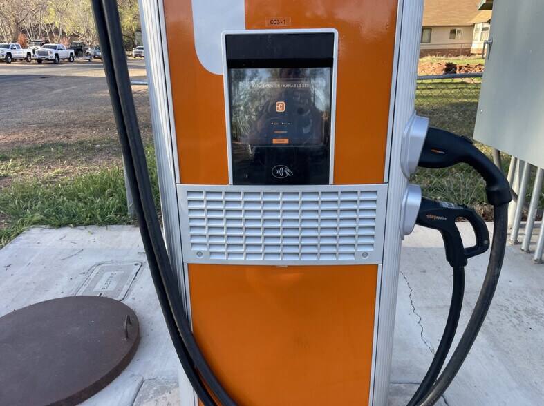 Building Photo - 169 E 100 N