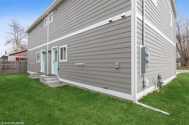 Building Photo - 2B/1.5 Duplex in Kalispell