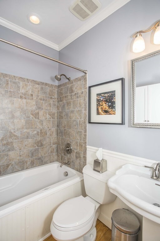 Building Photo - 633 Dorchester Ave