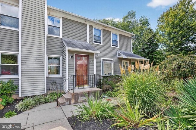 Building Photo - 23 Janwall Ct