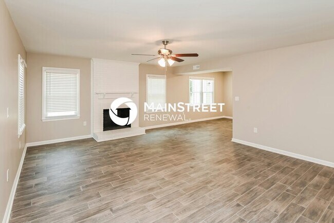 Building Photo - 4 Bedroom Pet-Friendly Home in Charlotte, ...