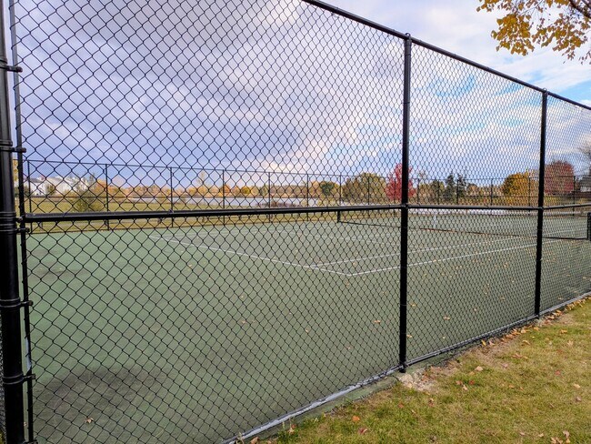 Building Photo - 1858 S Fallbrook Dr