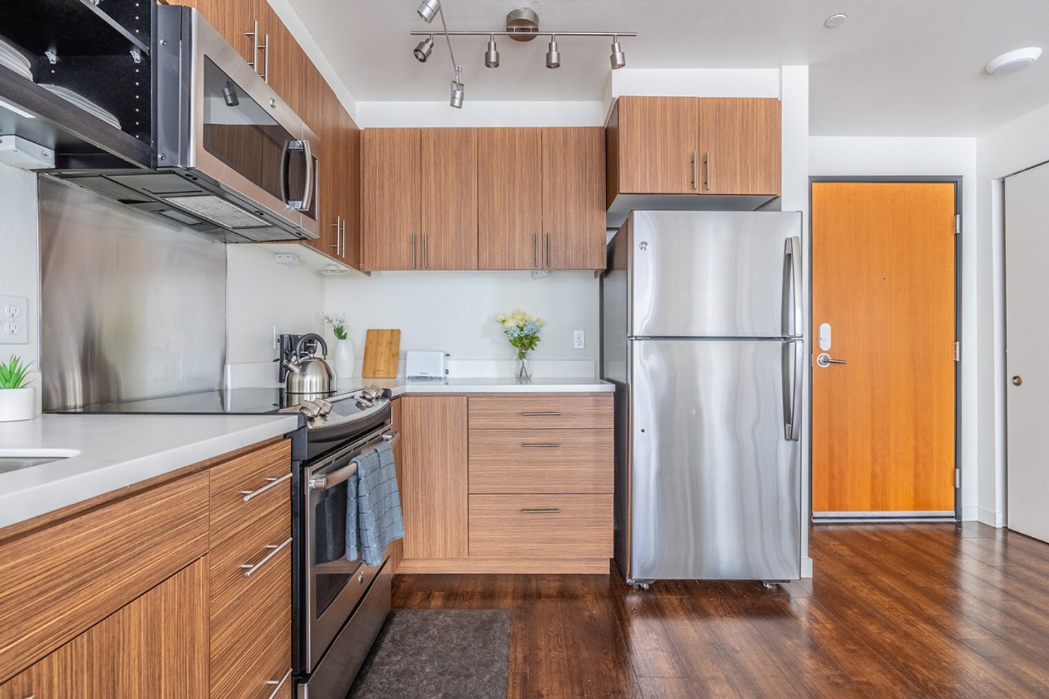 Building Photo - 2407 E Union St