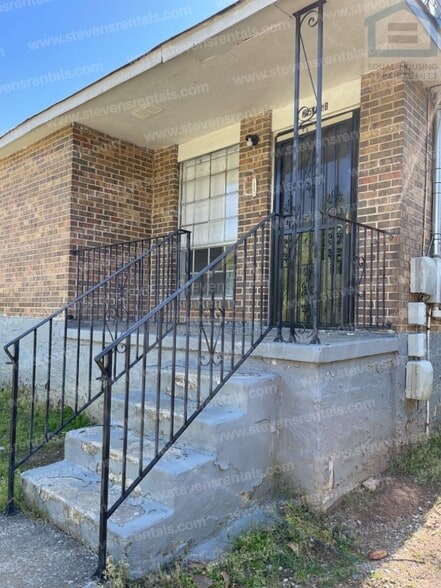 Building Photo - 3518 Ohls Ave