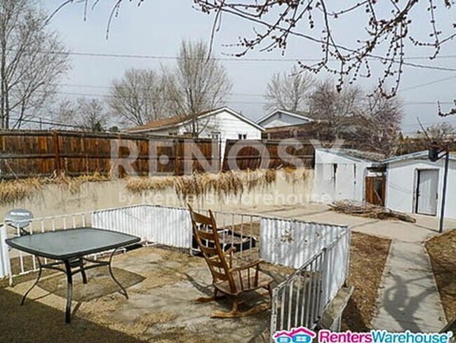 Building Photo - 5 Bed 2 Bath | Denver Home