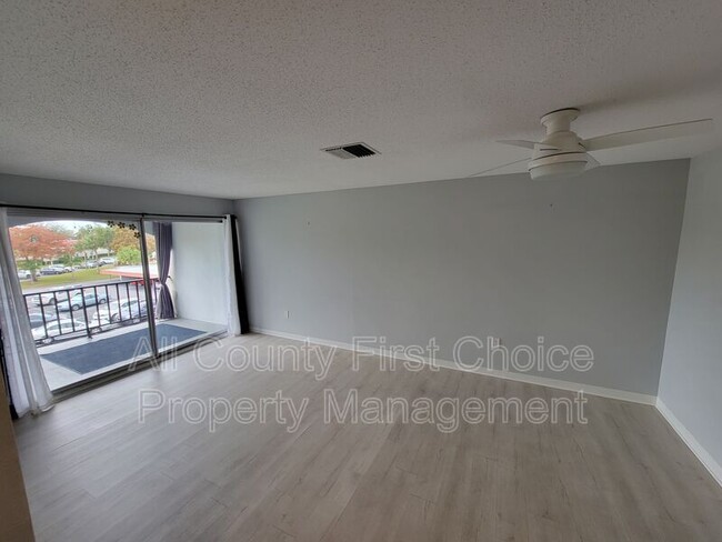 Building Photo - 2700 Bayshore Blvd