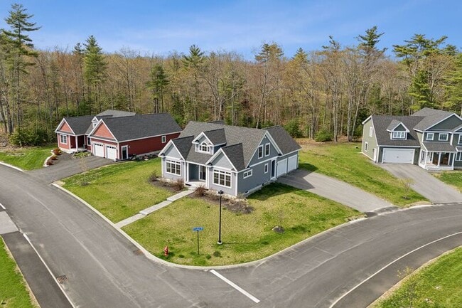 Building Photo - 2 Lodge Dr