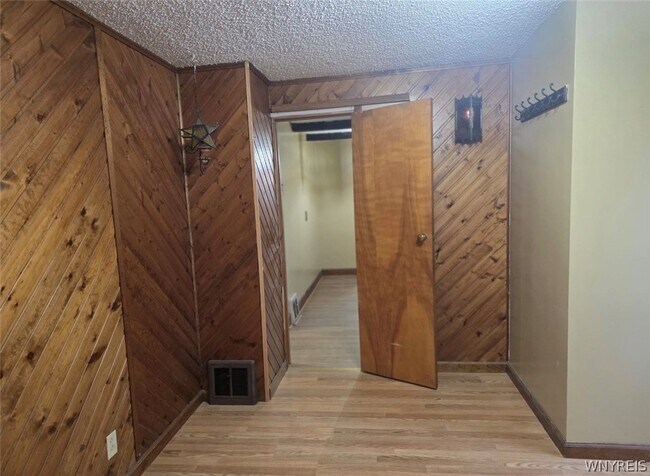 Building Photo - 80 Midland Dr