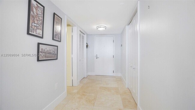 Building Photo - 5757 Collins Ave