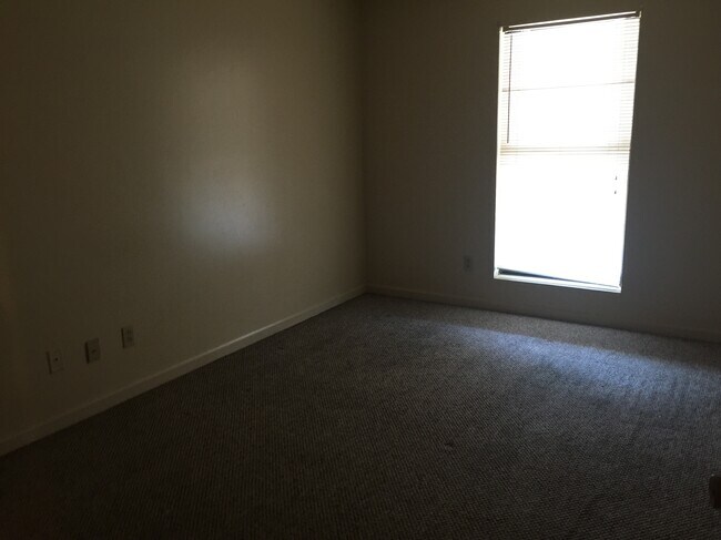 Building Photo - Robinwood Apartments