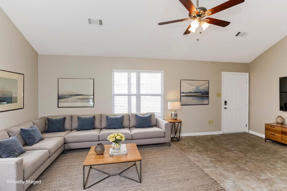 Building Photo - 5305 Oak Court Cove N