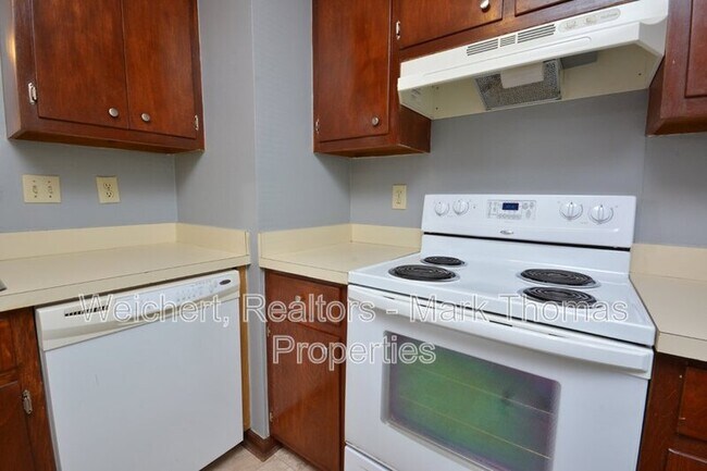 Building Photo - 13 Tarawa Terrace