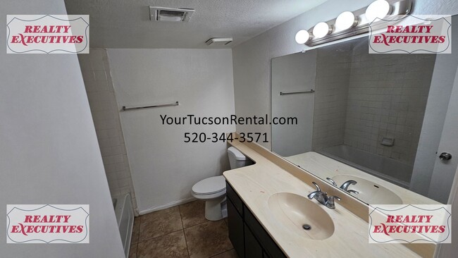 Building Photo - Downstairs - 3 Bedrooms and 2 baths with a...