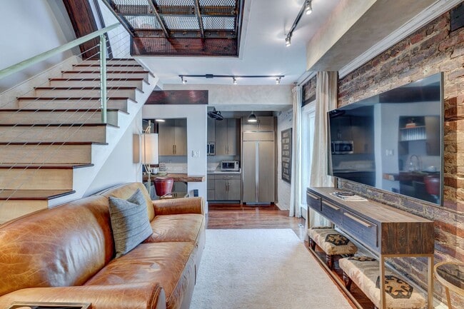 Building Photo - Luxury Furnished River View Condo in the Heart of Downtown Wilmington