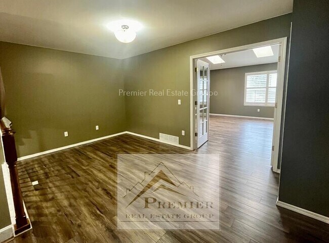 Building Photo - 6973 Los Reyes Cir