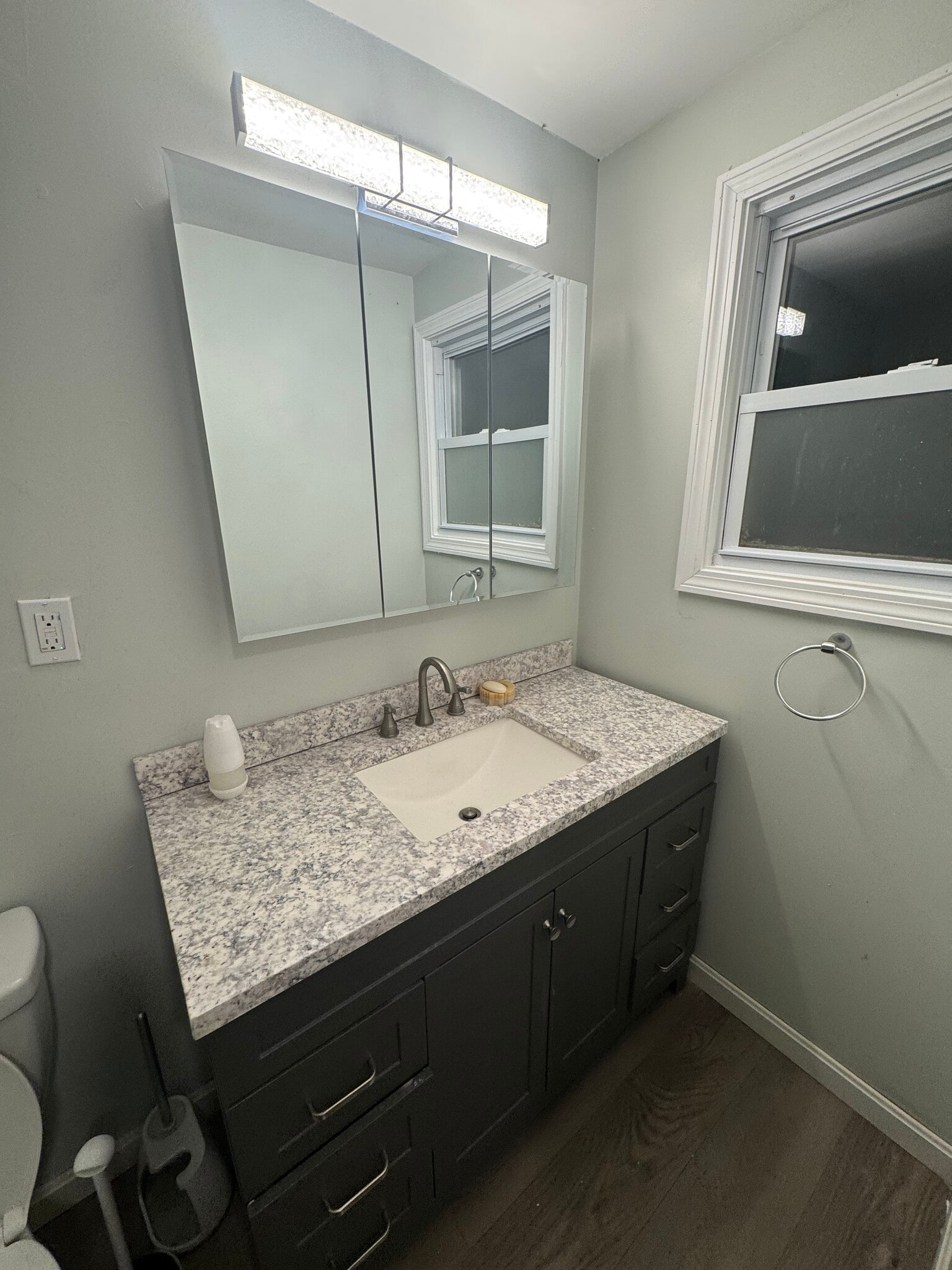 Building Photo - 8 Rustlewood Dr