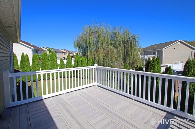 Building Photo - Single-Family Home in Thomas Harrison Midd...