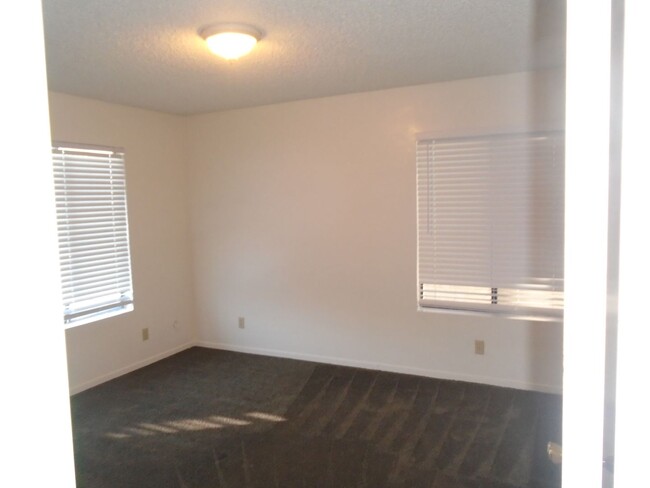 Building Photo - 3208 La Costa St