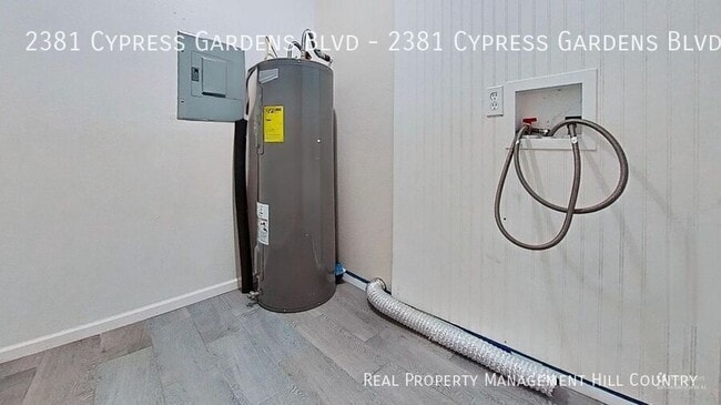 Building Photo - 2381 Cypress Gardens Blvd