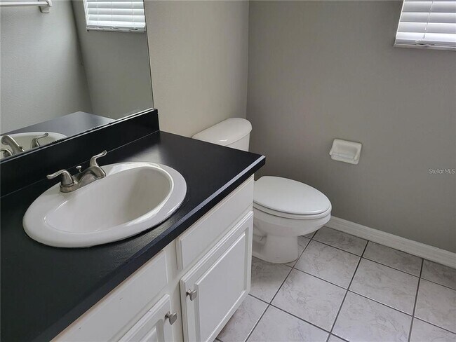 Building Photo - 7215 Colonial Lake Dr