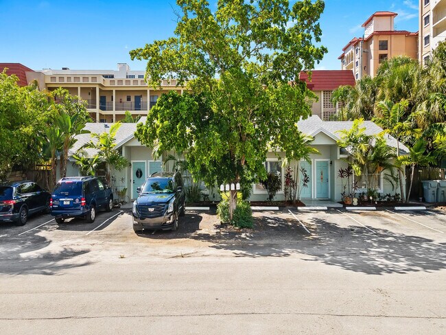 Building Photo - 3208 NE 7th St