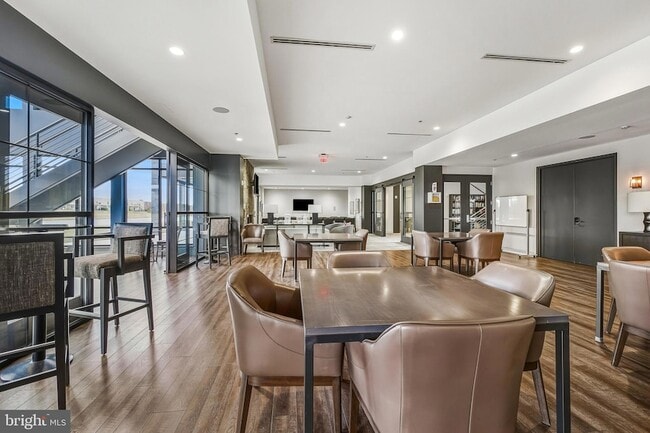 Building Photo - 23651 Havelock Walk Ter