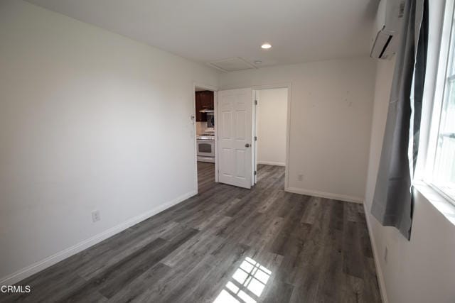 Building Photo - 15409 Hartsville St