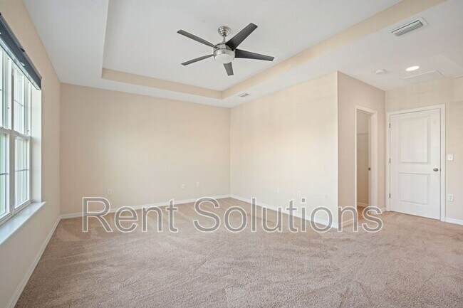 Building Photo - 5229 5th Way N