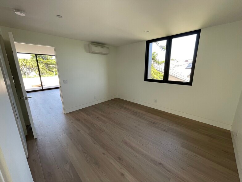 Bedroom - 1825 Wilstone Ave