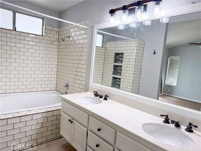 Building Photo - 30107 Vía Palermo