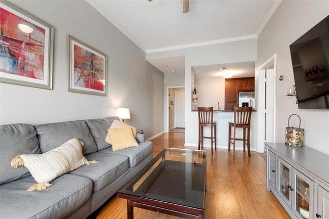 Building Photo - 800 S Dakota Ave