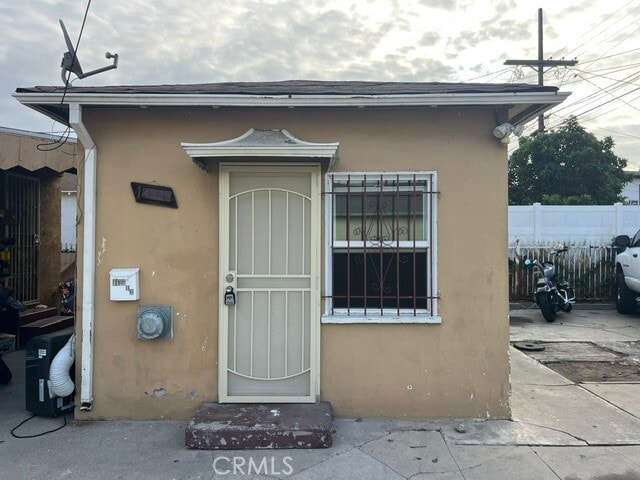 Building Photo - 1422 W 84th Pl
