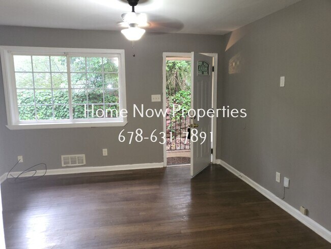 Building Photo - Pearl St 2730