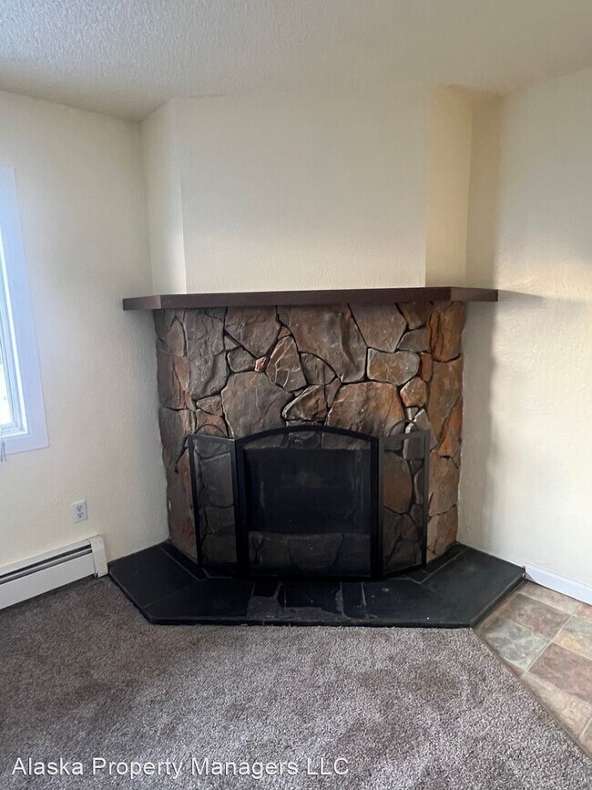 Building Photo - 2 br, 1 bath House - 8861 Cordell Cir #5