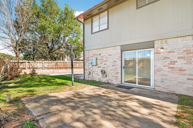 Building Photo - 1507 Windys Way