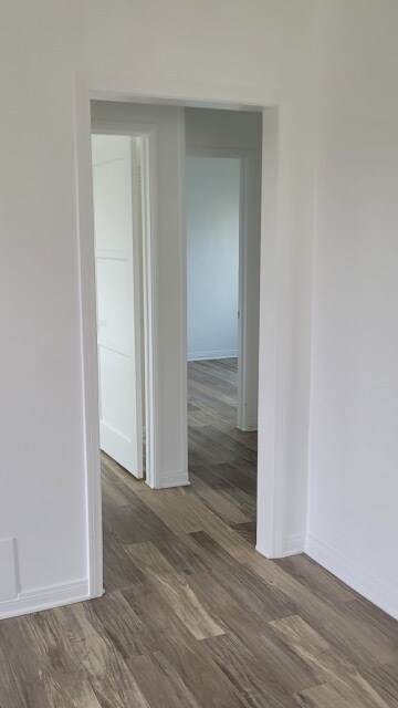 Building Photo - 506 E Kelso St