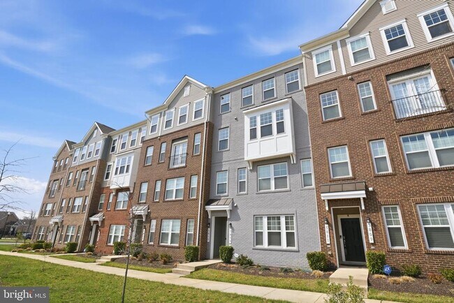 Building Photo - 3815 Richmond Run