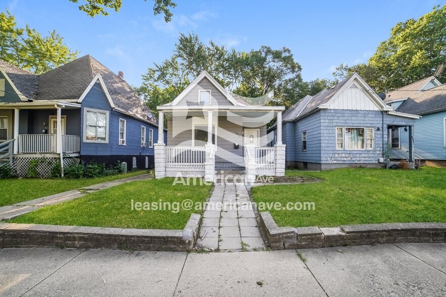 Building Photo - 1820 N Peoria Ave