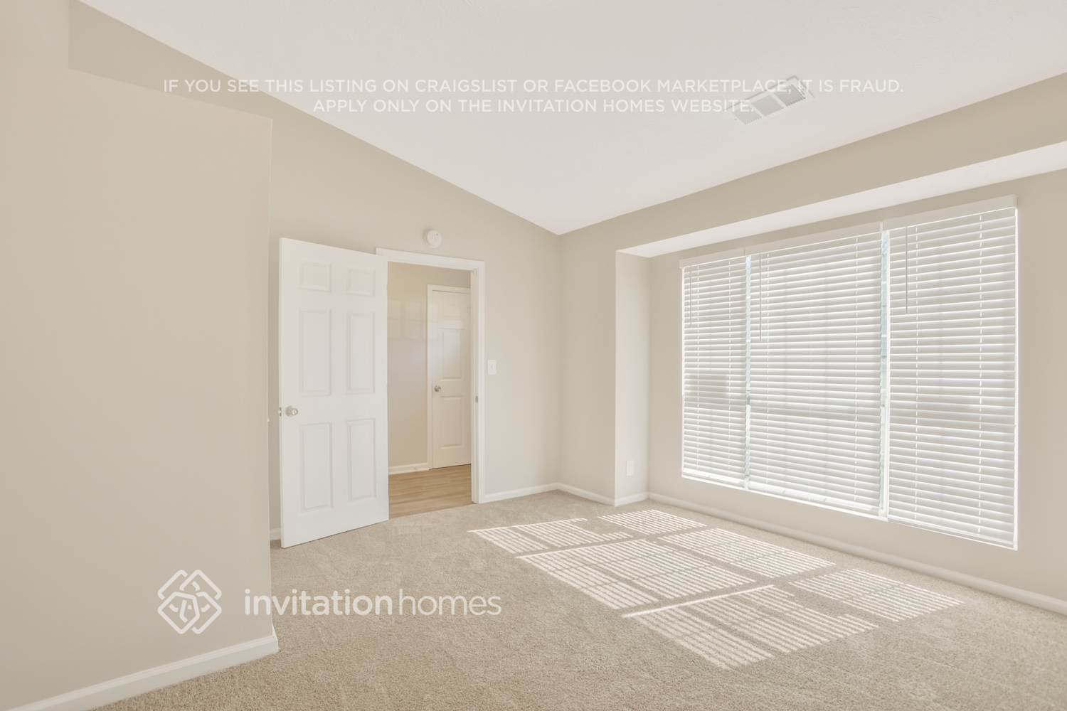 Building Photo - 2200 Ramblewood Cir