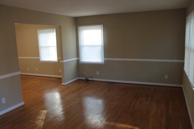 Building Photo - 2602 Gibson St NW