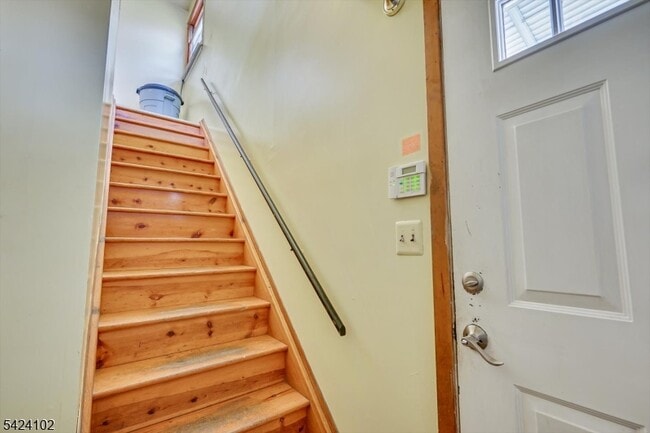 Building Photo - 52 Johnson Ave