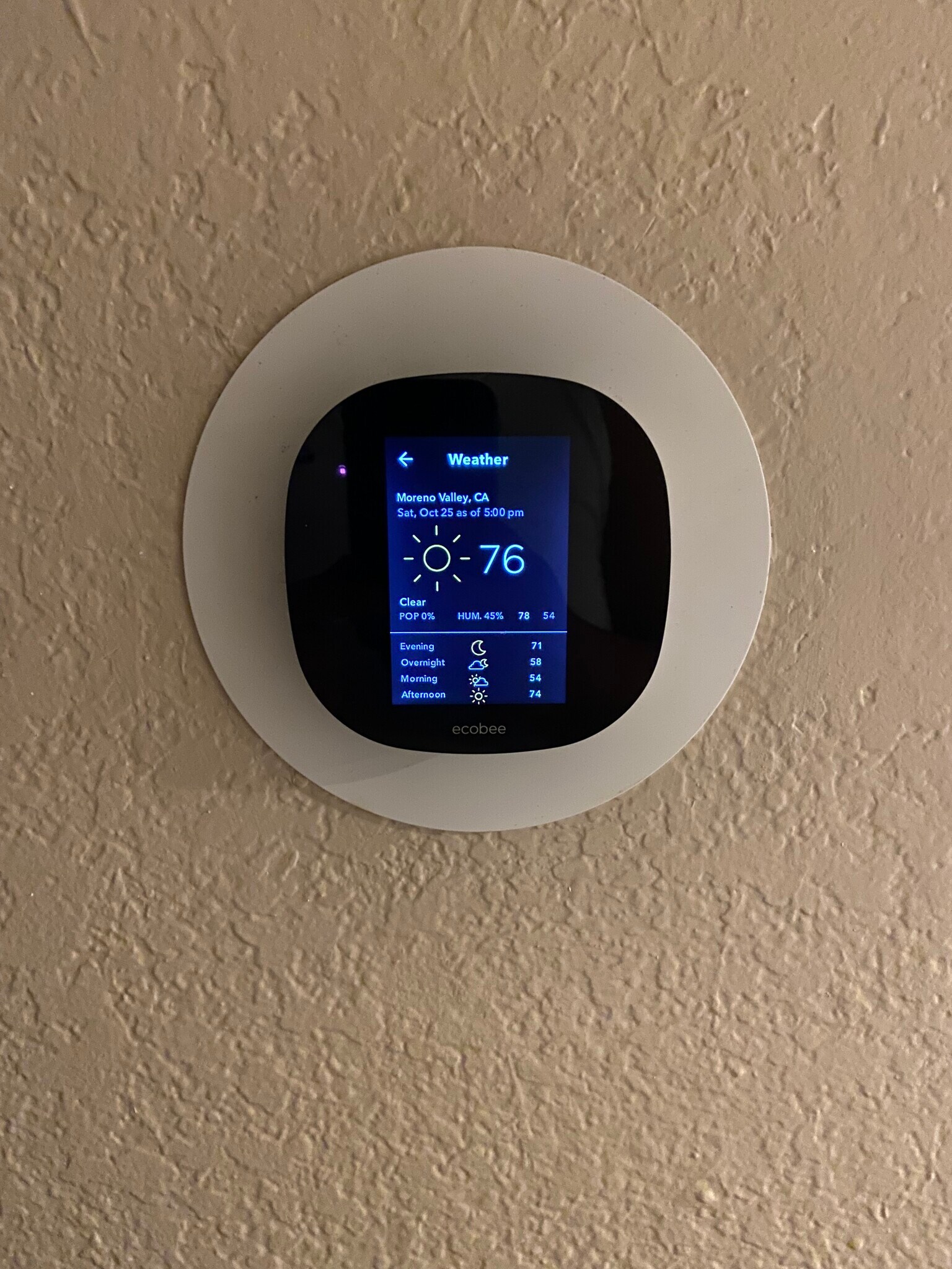 Electronically controlled heating and air - 15165 Paige Ave