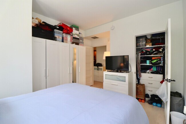 Building Photo - 10 Provost St