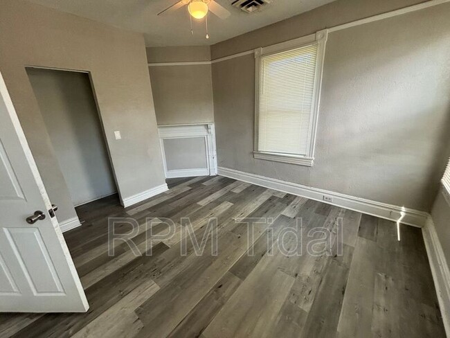Building Photo - 1508 Richmond Ave