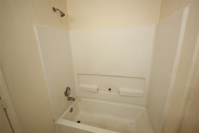 Building Photo - 16807 Libson Falls Dr