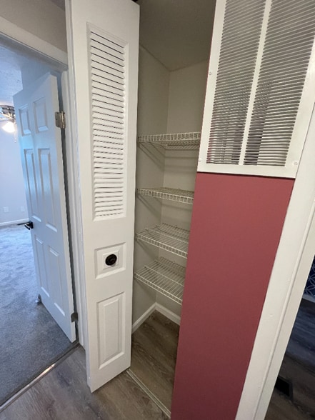 Building Photo - 231 Shady Ridge Dr